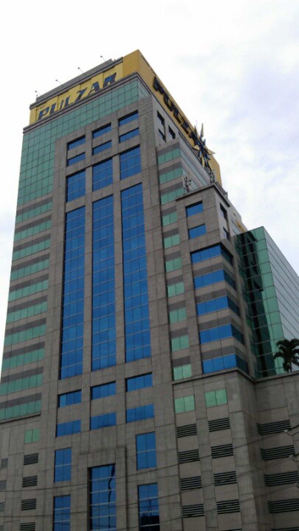 อาคาร ทีพีแอนด์ที ทาวเวอร์ TP&T TOWER